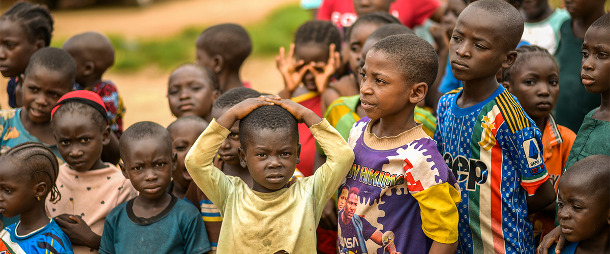 A group of young Sudanese kids